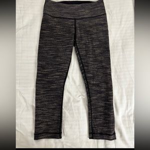 lululemon heather capri leggings size 4 Heathered black and grey